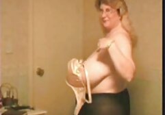 Rubia Adolescente Puta juega su apretado coño con un rusas amateur xxx juguete